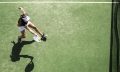 ATP网球大师赛回放封面，球员在红土球场发球，阳光充足画面清晰